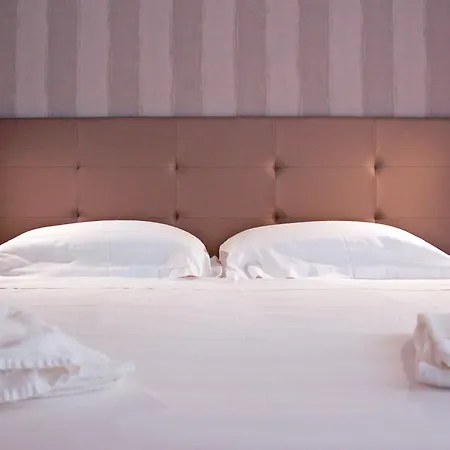 Apartment Marconi Seaside Residence, Pool, Wifi, Abruzzo *