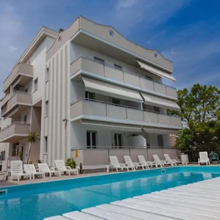 Marconi Seaside Residence, Pool, Wifi, Abruzzo * Alba Adriatica